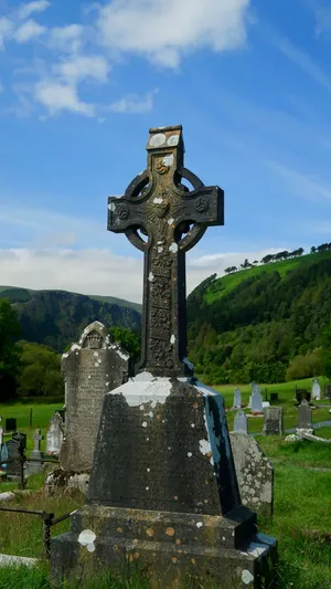 Ancient Celtic Cross Monument Wallpaper