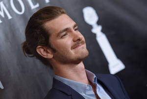 Andrew Garfield Sporting A Trendy Man Bun Wallpaper