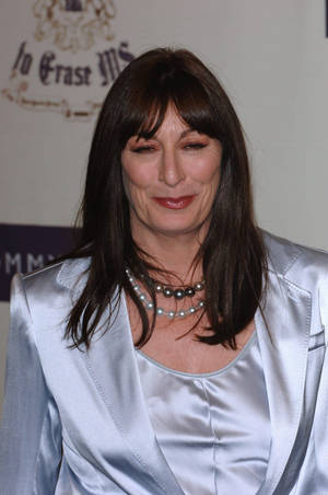 Anjelica Huston Iconic Movie Actress Wallpaper