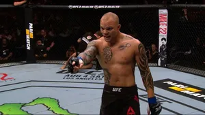 Anthony Smith Pointing Wallpaper