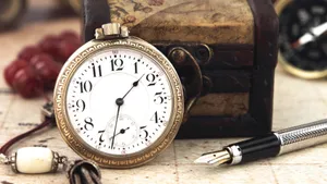 Antique Pocket Watch Collection Wallpaper