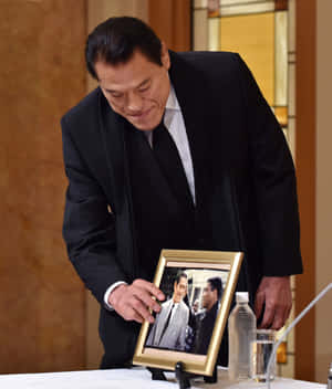 Antonio Inoki Picture Frame Wallpaper