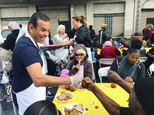 Antonio Villaraigosa Doing Fist Bump Wallpaper