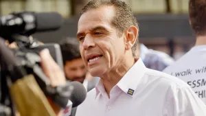 Antonio Villaraigosa Press Interview Wallpaper