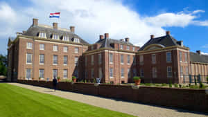 Apeldoorn Het Loo Palace Sunny Day Wallpaper