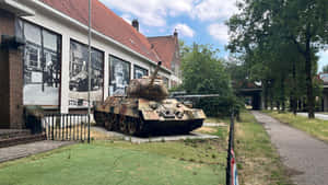 Arnhem Tank Monumentand Historical Photos Wallpaper