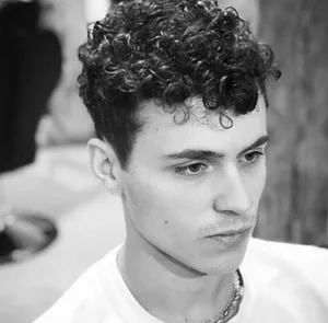 Aron Piper Grayscale Wallpaper