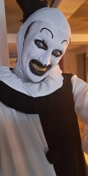 Art The Clown Costume Portrait Wallpaper