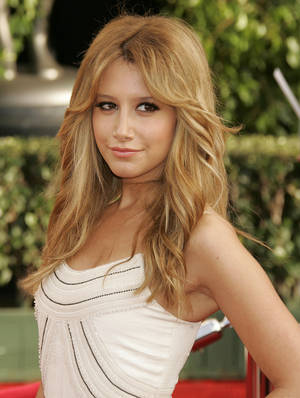 Ashley Tisdale Radiating Glamour Wallpaper