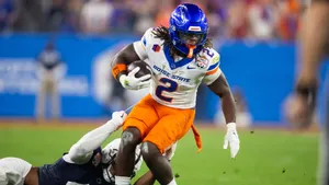 Ashton Jeanty Football Action Wallpaper