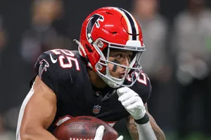Atlanta Falcons Running Back Action Wallpaper