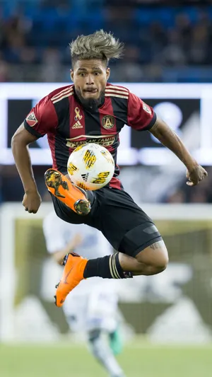Atlanta United Fc Josef Martinez Mid Air Catch Wallpaper