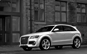 Audi Q5 In The City Wallpaper