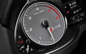 Audi Sq5 - A Masterpiece Of Elegance And Power Wallpaper