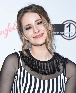 Australian Actress Ashleigh Cummings Portrait Wallpaper