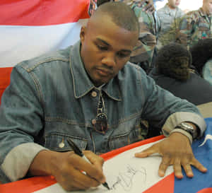 Autograph Of Felix Trinidad Wallpaper