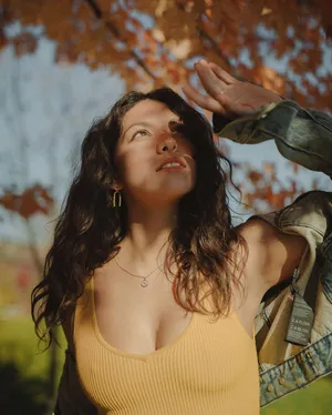 Autumn Gaze Woman Portrait Wallpaper