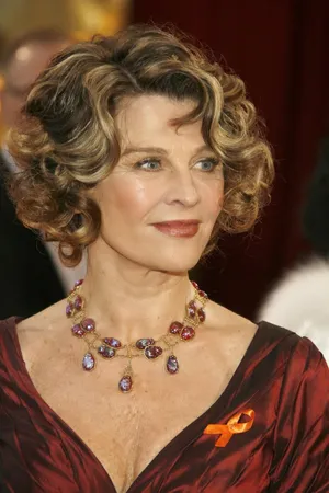 Award-winning Actress Julie Christie In A Moment Of Contemplation. Wallpaper