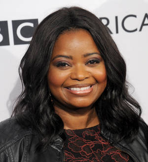 Award-winning Actress Octavia Spencer Wallpaper