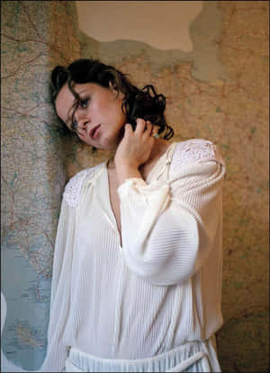 Award-winning Actress Samantha Morton Wallpaper