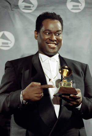 Award Winning Artist Luther Vandross Wallpaper