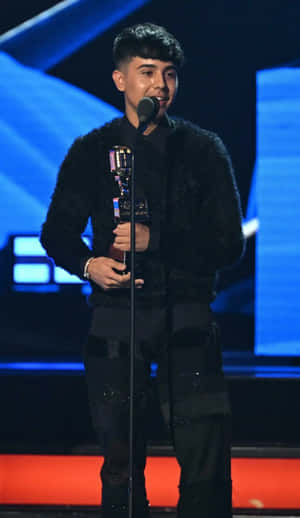 Award Winning Momenton Stage Wallpaper