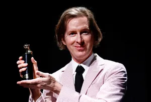 Award Winning Smile Wallpaper