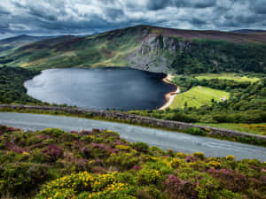 Awe-inspiring Vista At Dusk Wallpaper