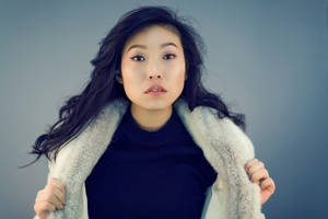 Awkwafina Off-white Furry Coat Wallpaper