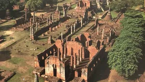 Ayutthaya Historical Park Ruins Wallpaper