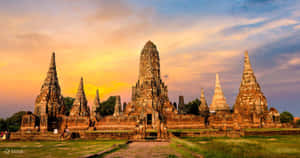 Ayutthaya Historical Parkat Sunset Wallpaper