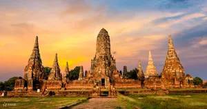 Ayutthaya Historical Parkat Sunset Wallpaper