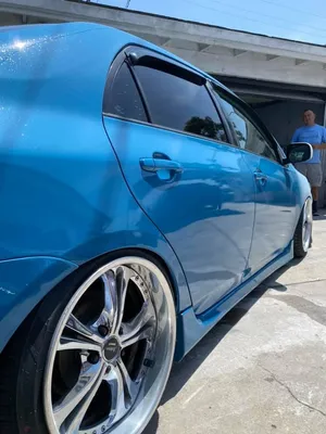 Azure Blue Sky Wallpaper