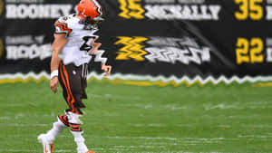 Baker Mayfield Takes The Field Wallpaper