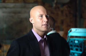 Bald Manin Suitand Tie Wallpaper