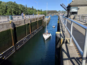 Ballard_ Locks_ Sunny_ Day_ Boat_ Passage.jpg Wallpaper