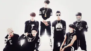 Bangtan Sonyeondan Posing For A Group Photo Wallpaper