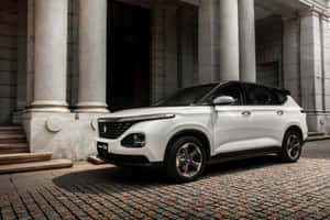 Baojun R M5 S U V Near Classic Architecture Wallpaper