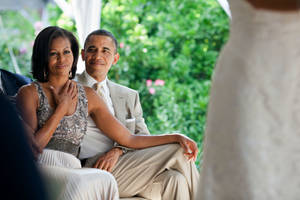 Barack Looking At Michelle Obama Wallpaper