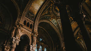 Baroque Architectural Grandeur Wallpaper