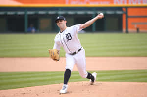 Baseball Pitcher In Action Detroit Tigers Wallpaper