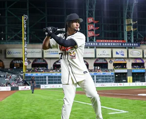 Baseball Player Pre Swing Stance Wallpaper