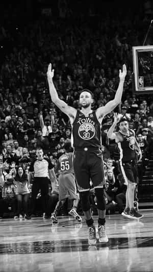 Basketball Aesthetic Stephen Curry Black And White Wallpaper