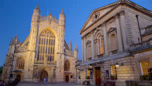 Bath Abbeyand Roman Baths Evening View Wallpaper