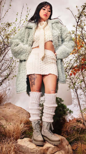 Beabadoobee Inspired Cozy Fashion Wallpaper