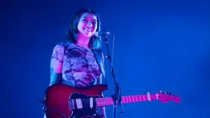 Beabadoobee Live Performance Wallpaper