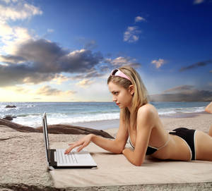 Beach Woman Bikini Laptop Wallpaper