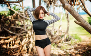 Beautiful Brown-eyed Girl Wallpaper