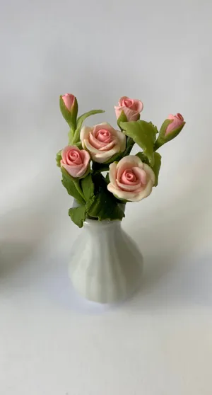 Beautiful Collection Of Vibrant Miniature Roses Wallpaper