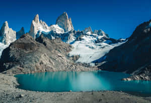 Beautiful Lake Of The Famous El Chalten Wallpaper